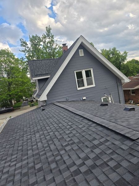 Emergency Roof Leak Checklist: What to Do Before Your Roofer Arrives